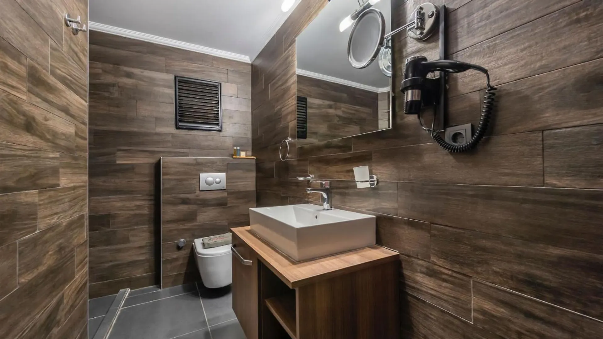 Art & Interiors Hotel Gümbet